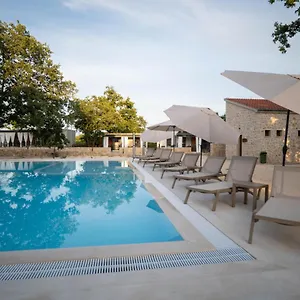Dionis Zaton Campsite
