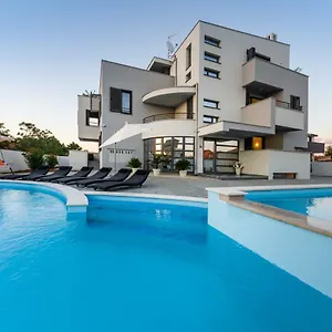  Apartament Menalo